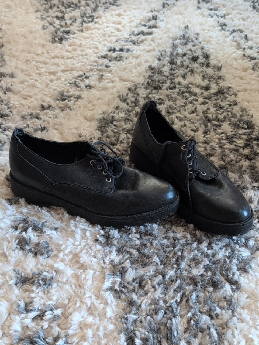 Steve Madden Black Leather Oxford Shoes